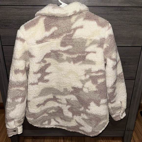 Hem & Thread cute fleece jacket! - Picture 3 of 3